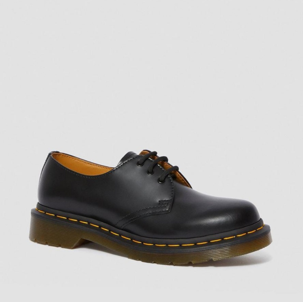 Dr Martens Airwair Shoe